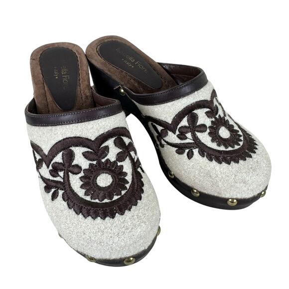 Isabella Fiore Italy Cream Brown Embroidered Studded Wood Sole Slip On Clogs 7 - Picture 1 of 6